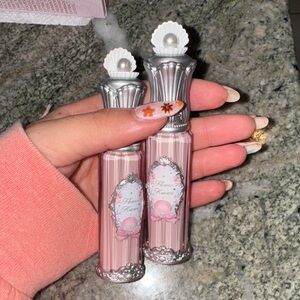 Elegant Pink Lip Gloss - Champagne pearl and Stellar narre